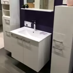 Griffe und Knöpfe Badezimmer