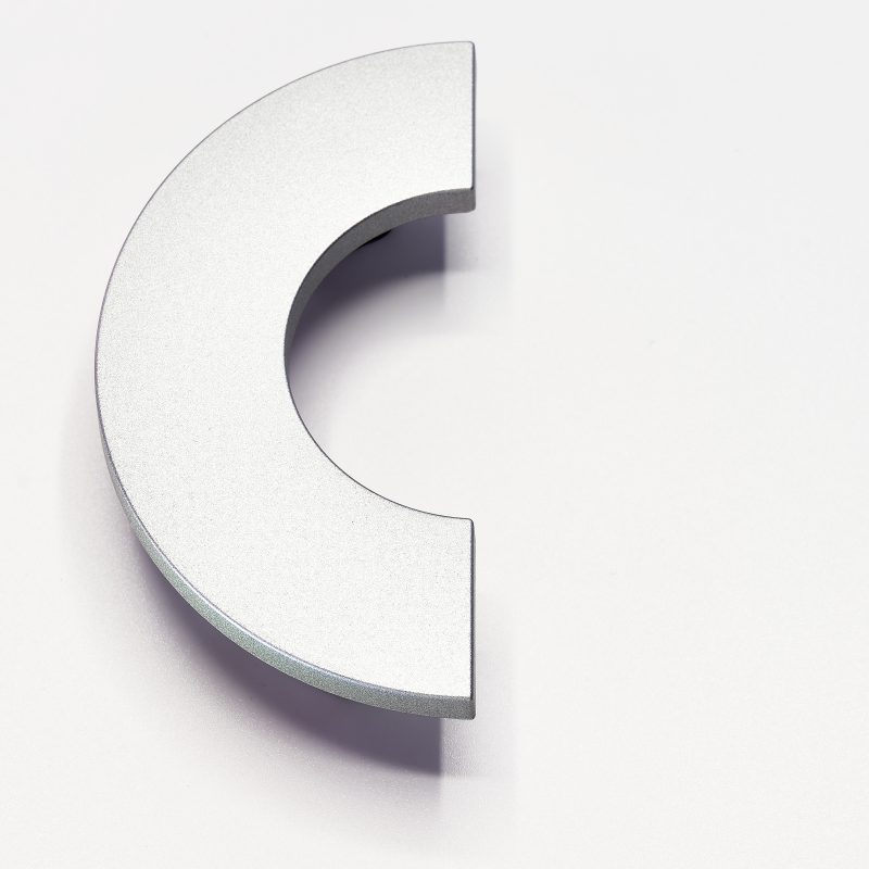 Poignées, boutons de meubles et compléments - Polideas.fr