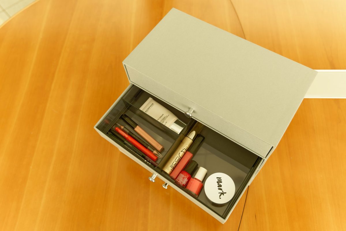 Poignées, boutons de meubles et compléments - Polideas.fr